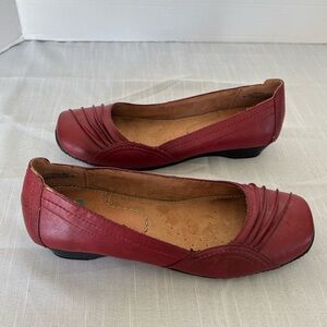 Yuu Women's Franca slip on low heel wedge casual loafer red shoes Size 9M